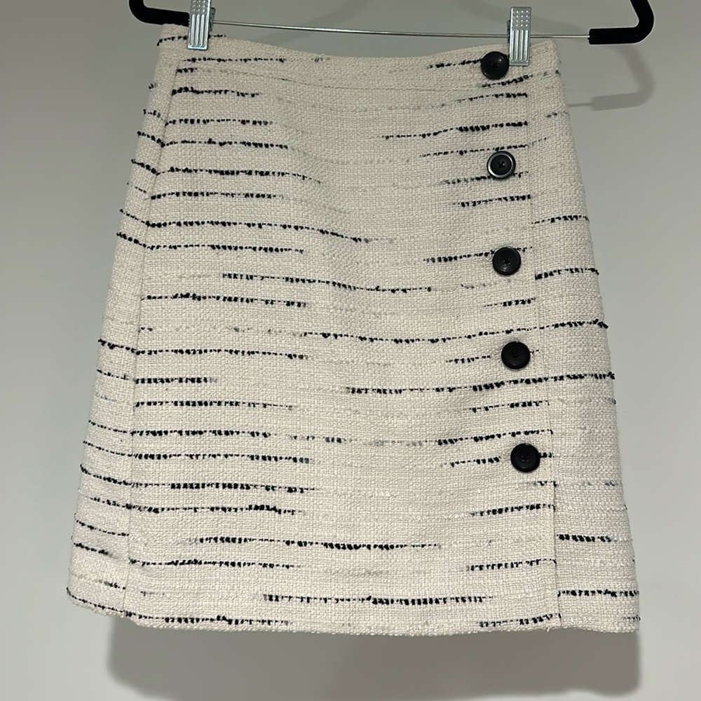 Ann Taylor side 2 A Line Skirt